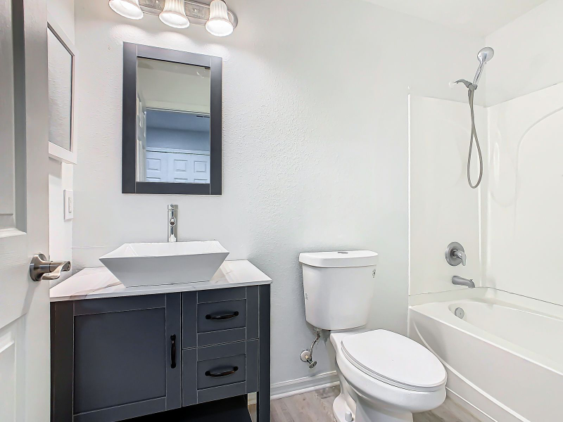 249 Royal Palm Dr - Photo 7 of 18