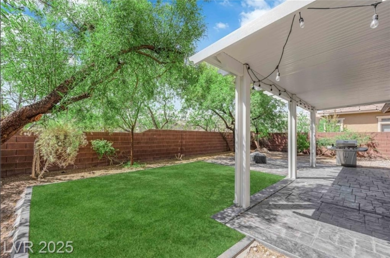 5466 Fawn Chase Way - Photo 3 of 18