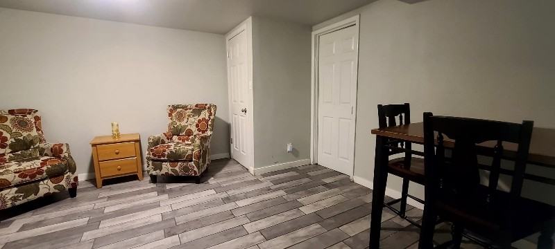 985 Maple St - Photo 7 of 9