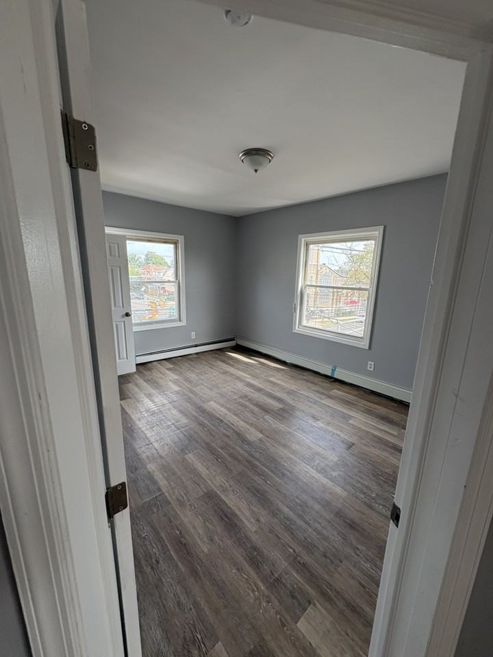 188 Grafton Avenue #3 - Photo 5 of 10