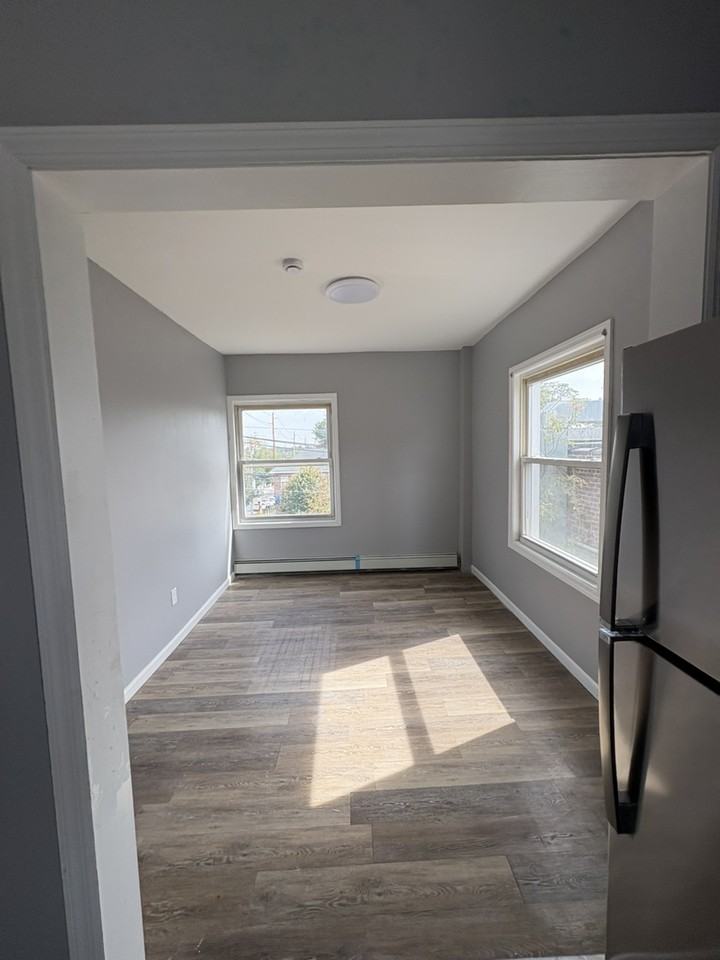 188 Grafton Avenue #3 - Photo 7 of 10