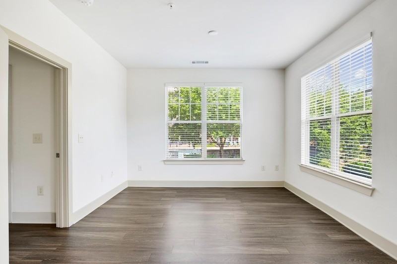 Lantower Waverly - Photo 4 of 28