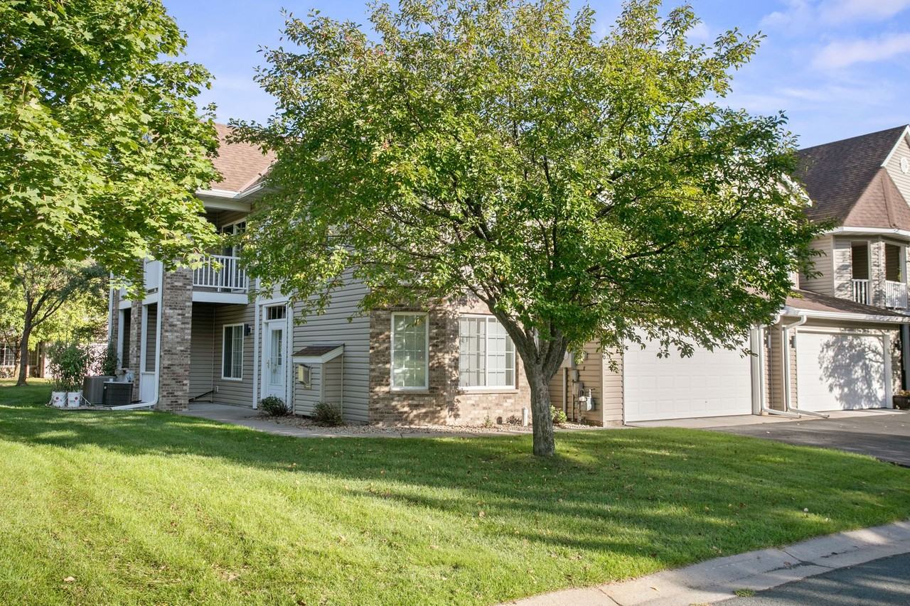 5646 100th Ln N - Photo 2 of 20