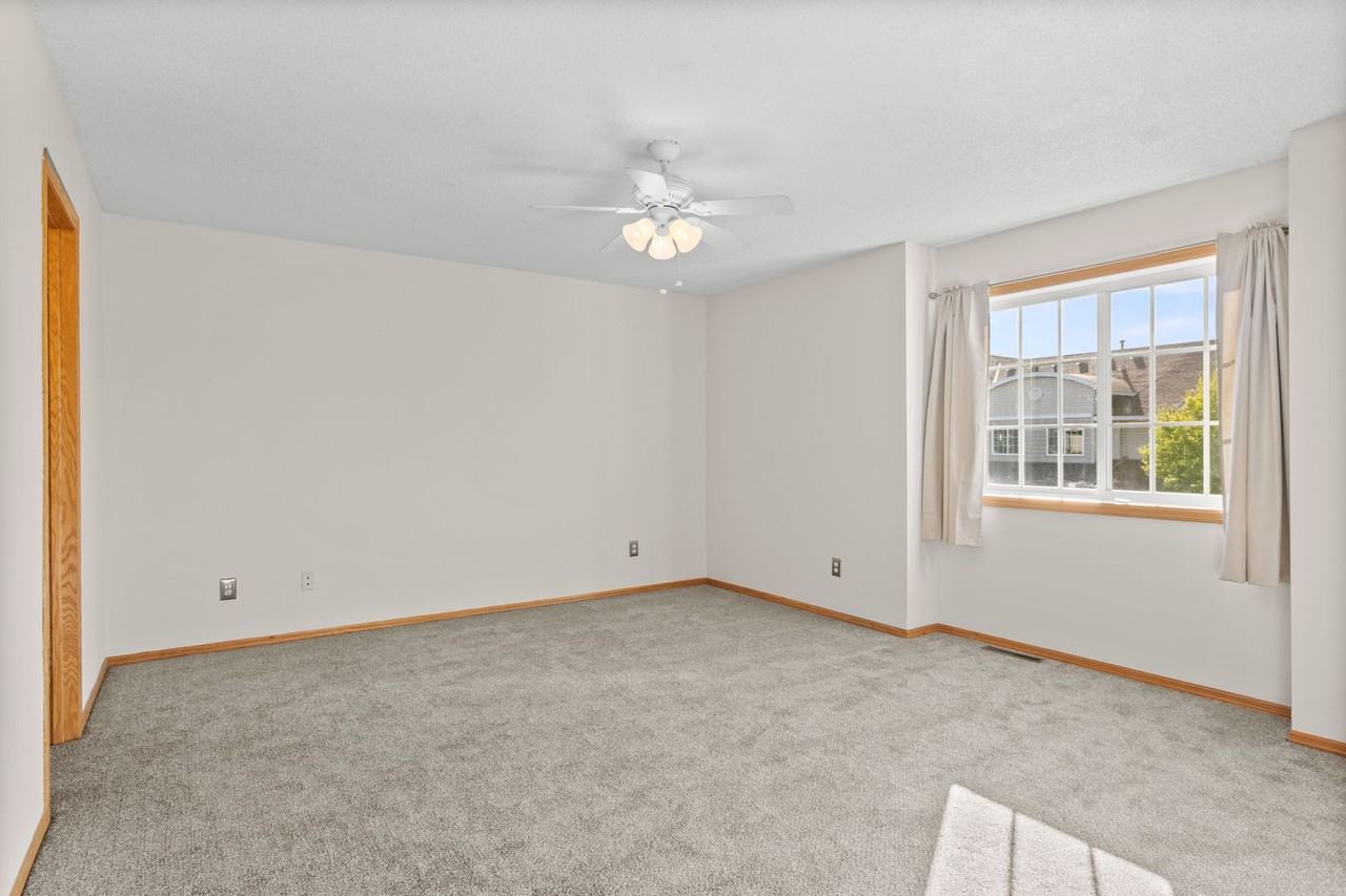 5646 100th Ln N - Photo 7 of 32