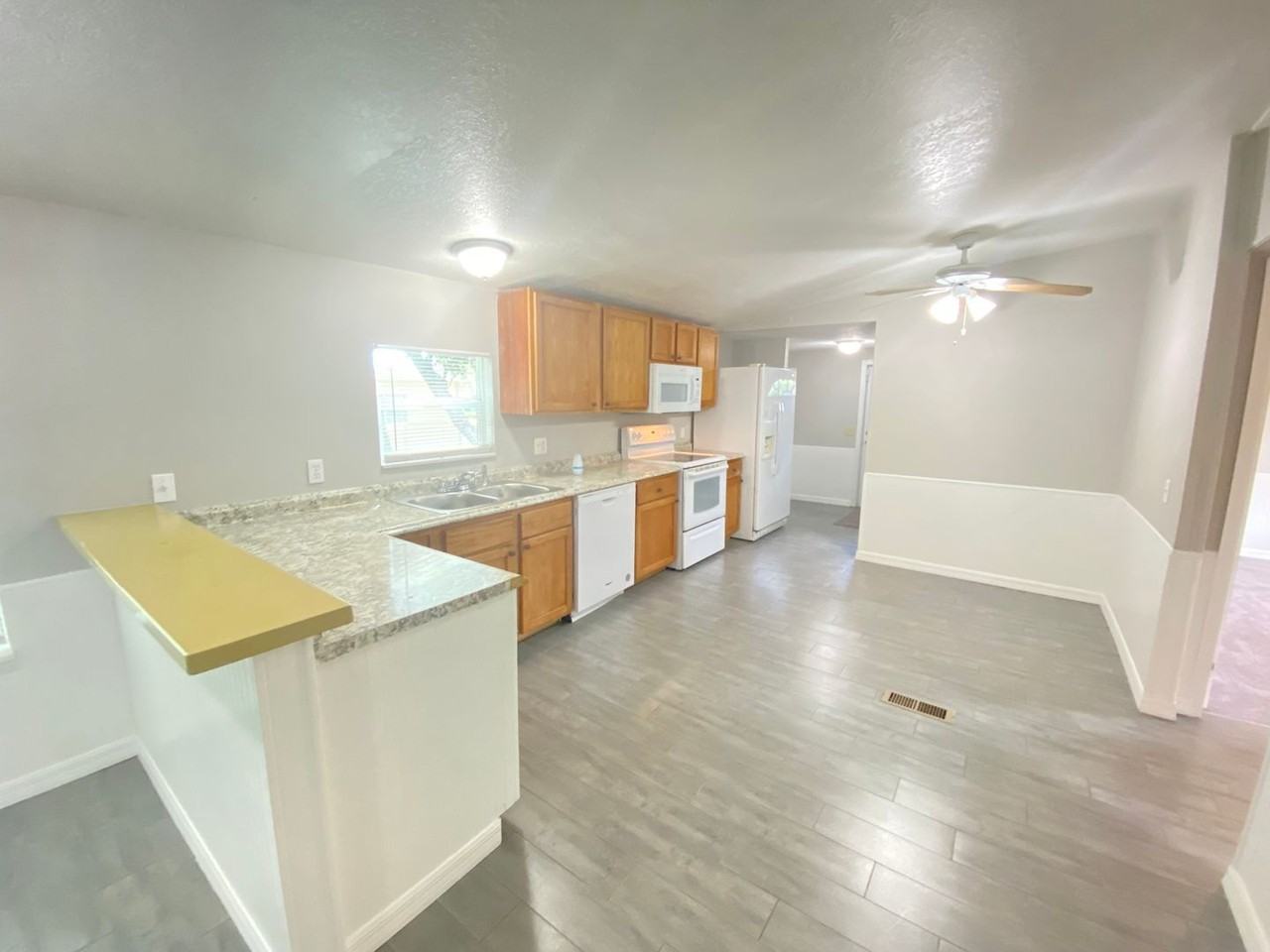 1770 Holliday Drive - Photo 2 of 31