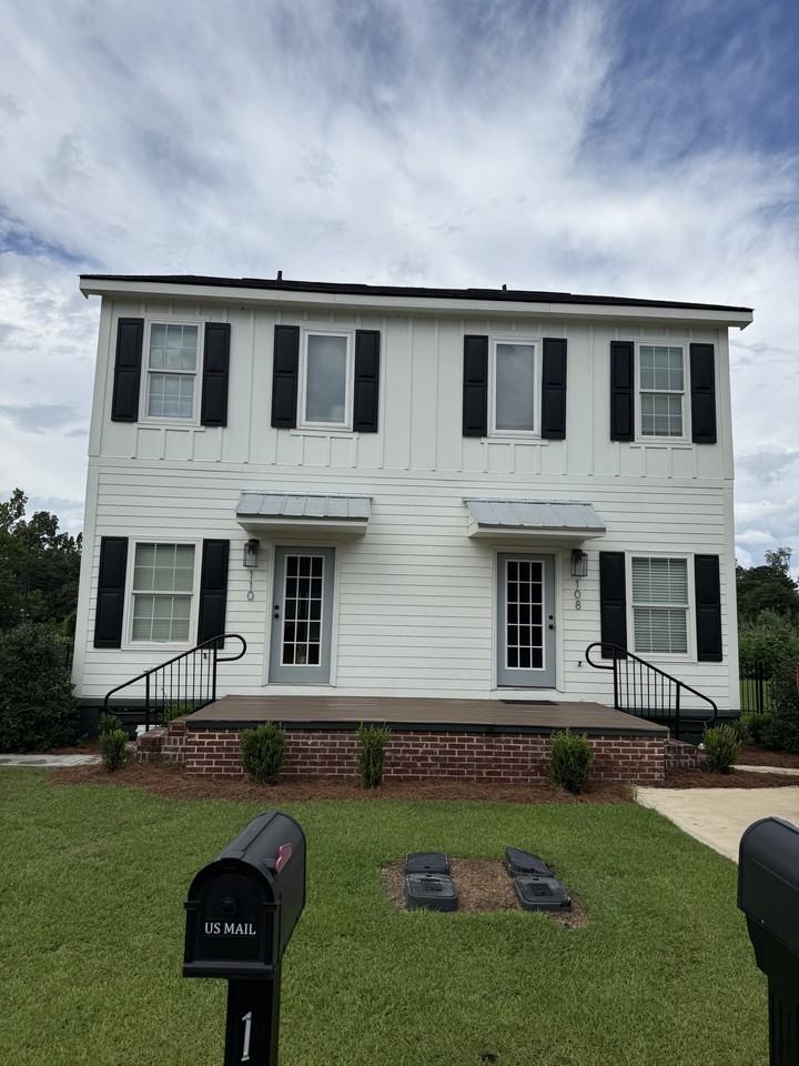 102 Pine St #110PINEST - Photo 2 of 12