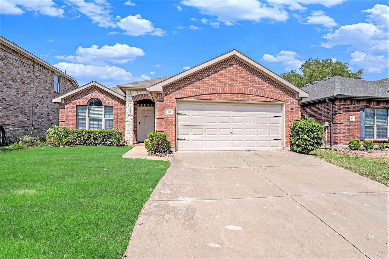 609 Cunningham Dr - Photo 2 of 23