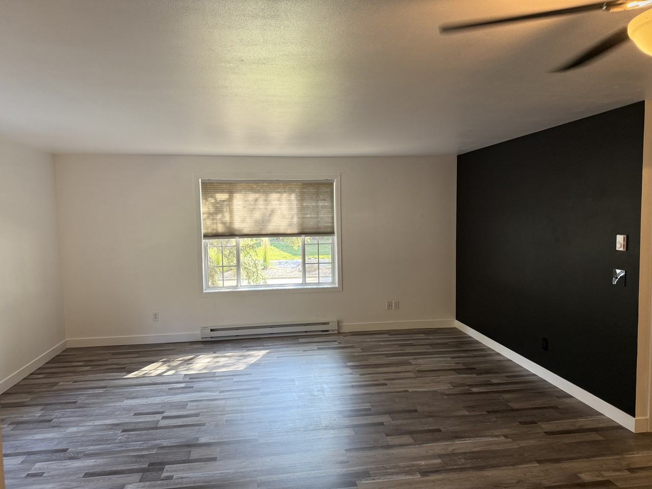 505 Slinger Rd #4 - Photo 7 of 21