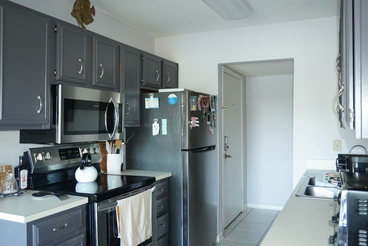 542 North Driftwood Bay - Photo 4 of 16