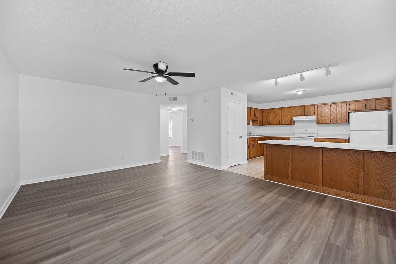 1838 Kendall Ln - Photo 5 of 20