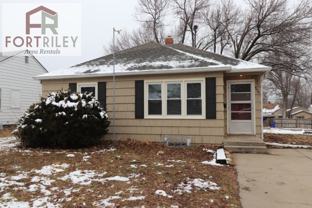 530 W Elm St - Photo 1 of 1