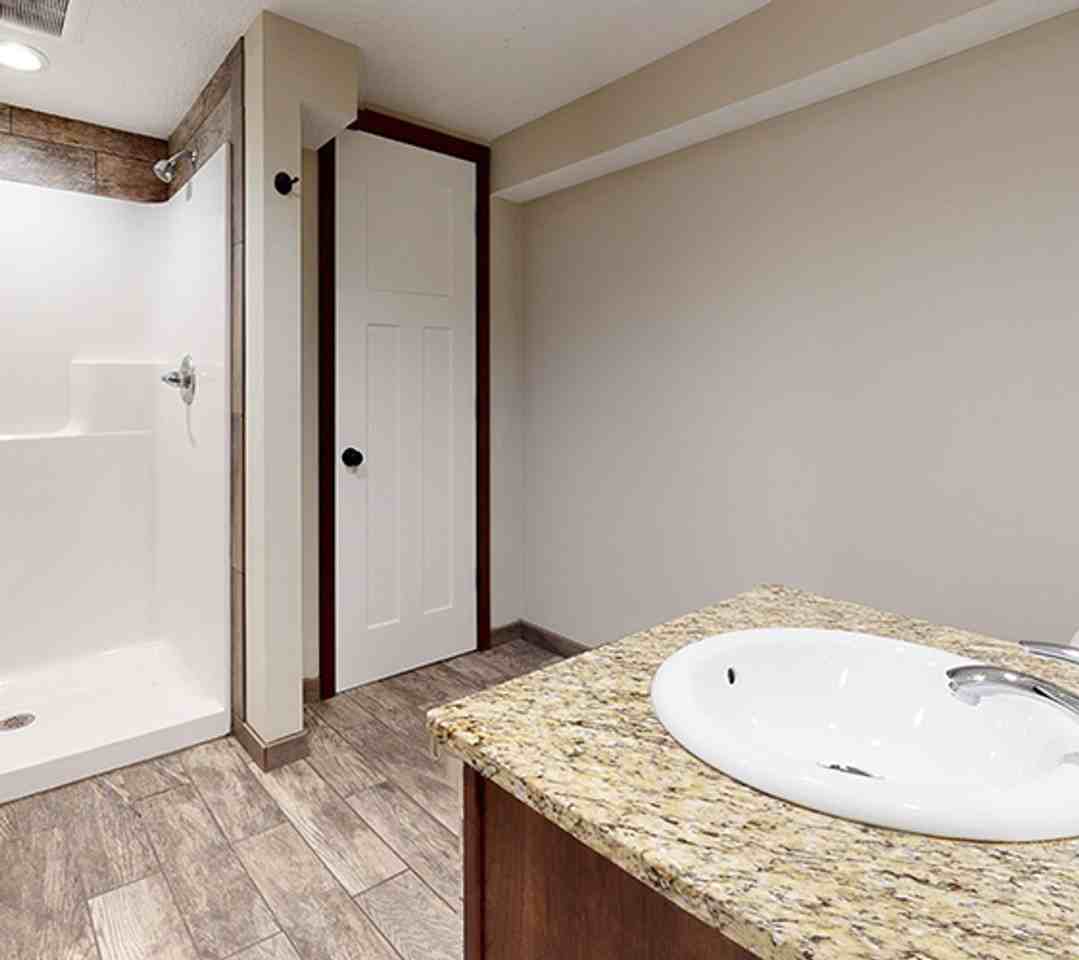 876 19th Ave Se - Photo 5 of 5