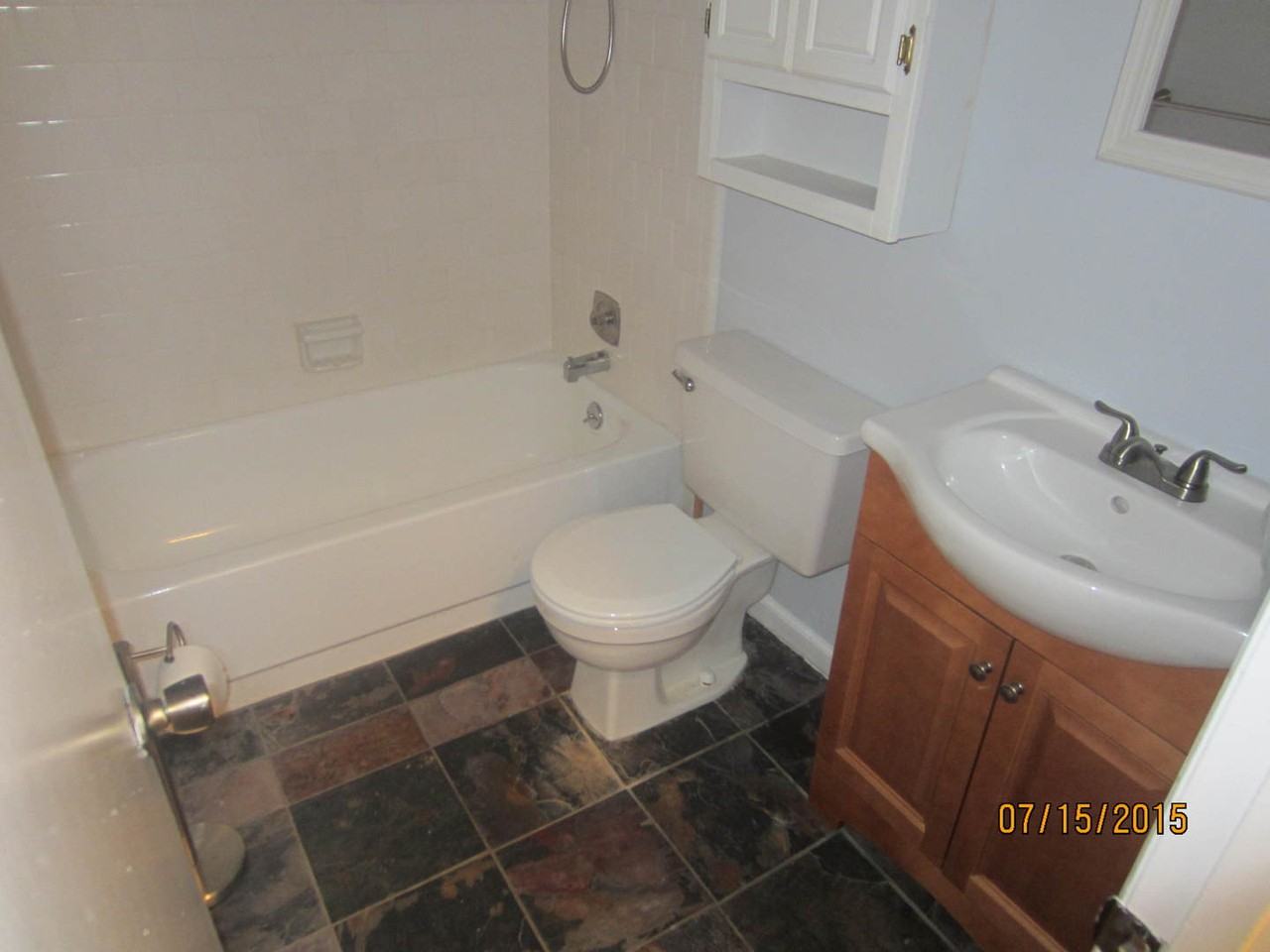 560 Fairfield Way - Photo 5 of 9