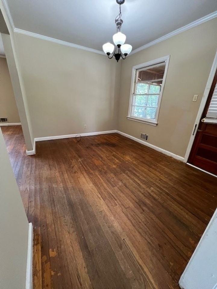 226 Ware St - Photo 2 of 8