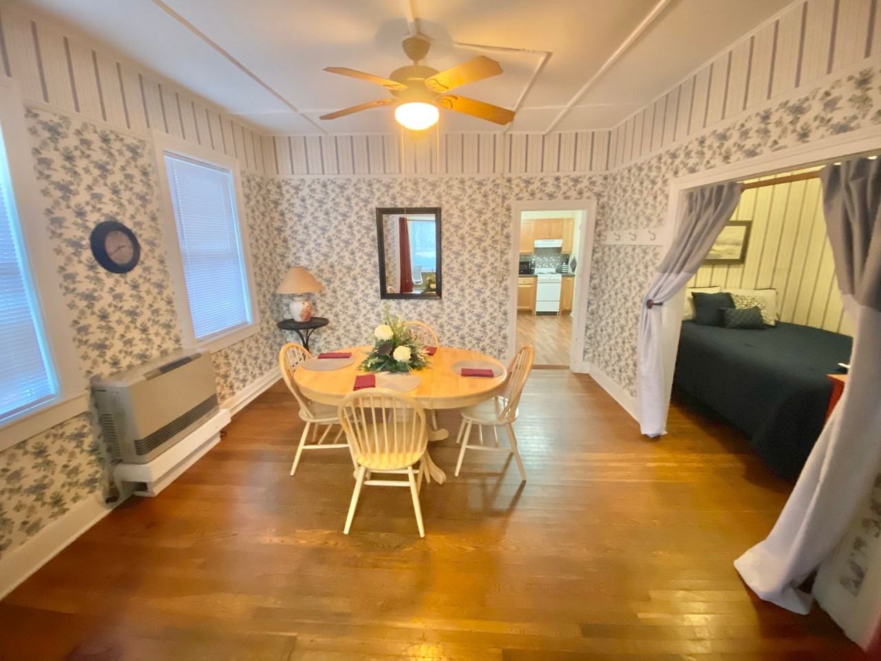 44 Sherman Street - Photo 4 of 15