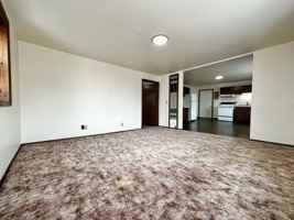 featured image of 420 E Main St