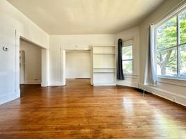 featured image of 122 S Van Buren St