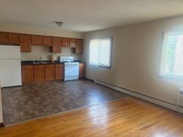 featured image of 820 N Milwaukee Ave