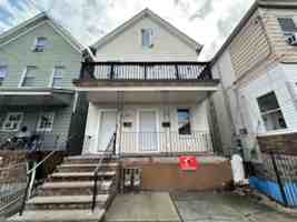 featured image of 532 Livingston St