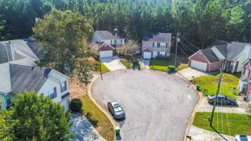 featured image of 7037 Ravenwood Ln