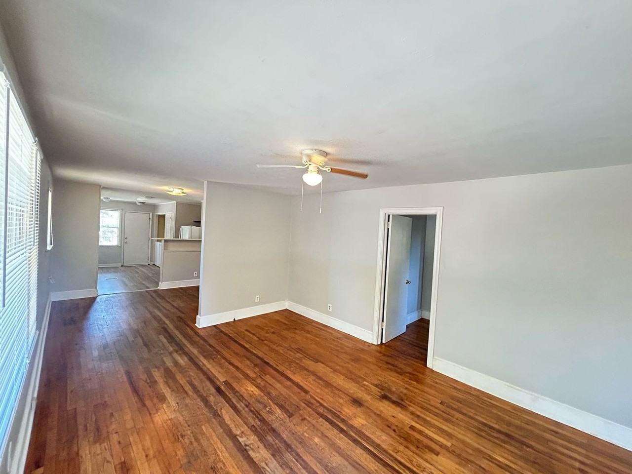 1414 S Kilbourne Rd - Photo 6 of 9