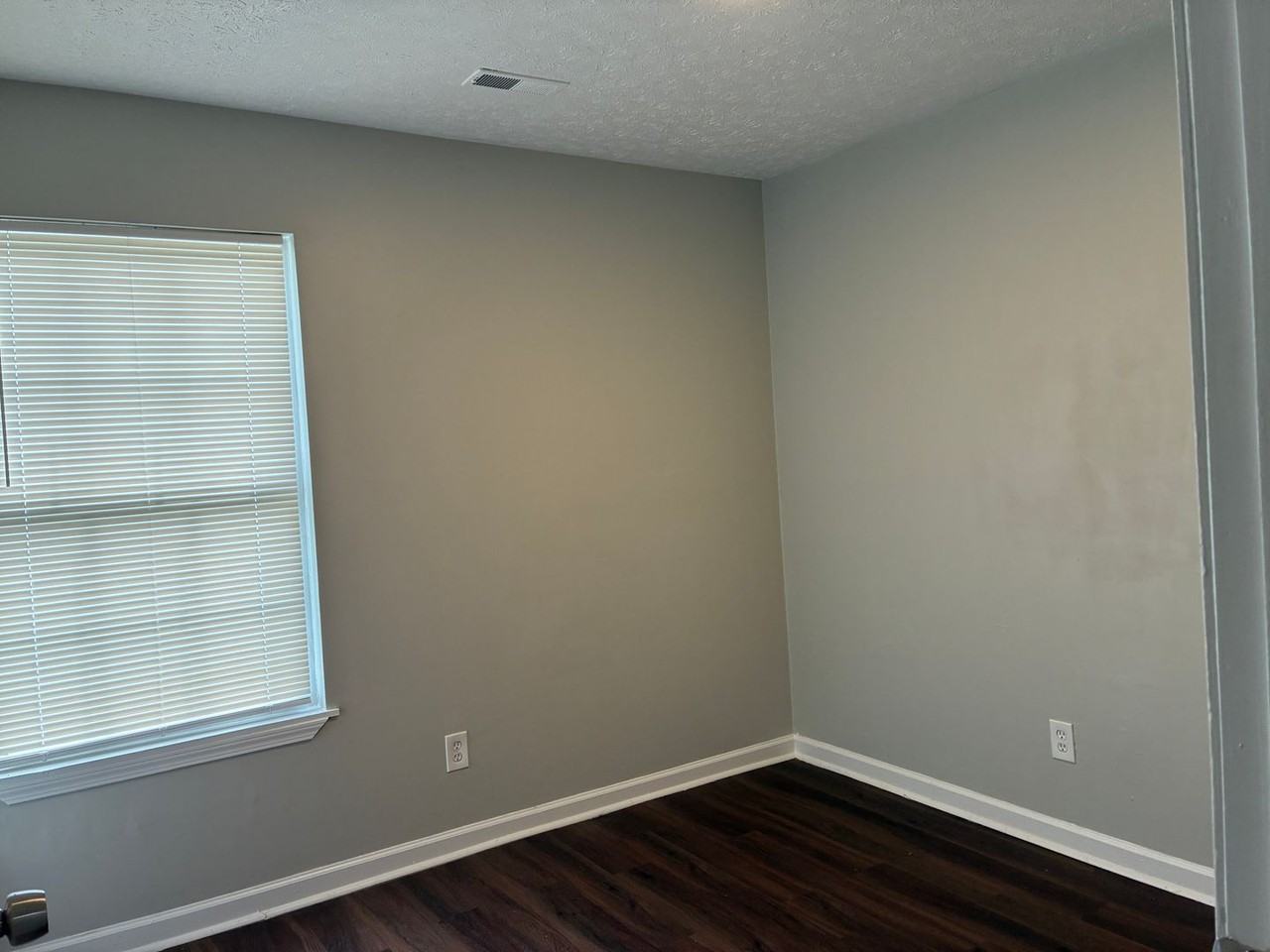 4101 Sunset Ave - Photo 5 of 9