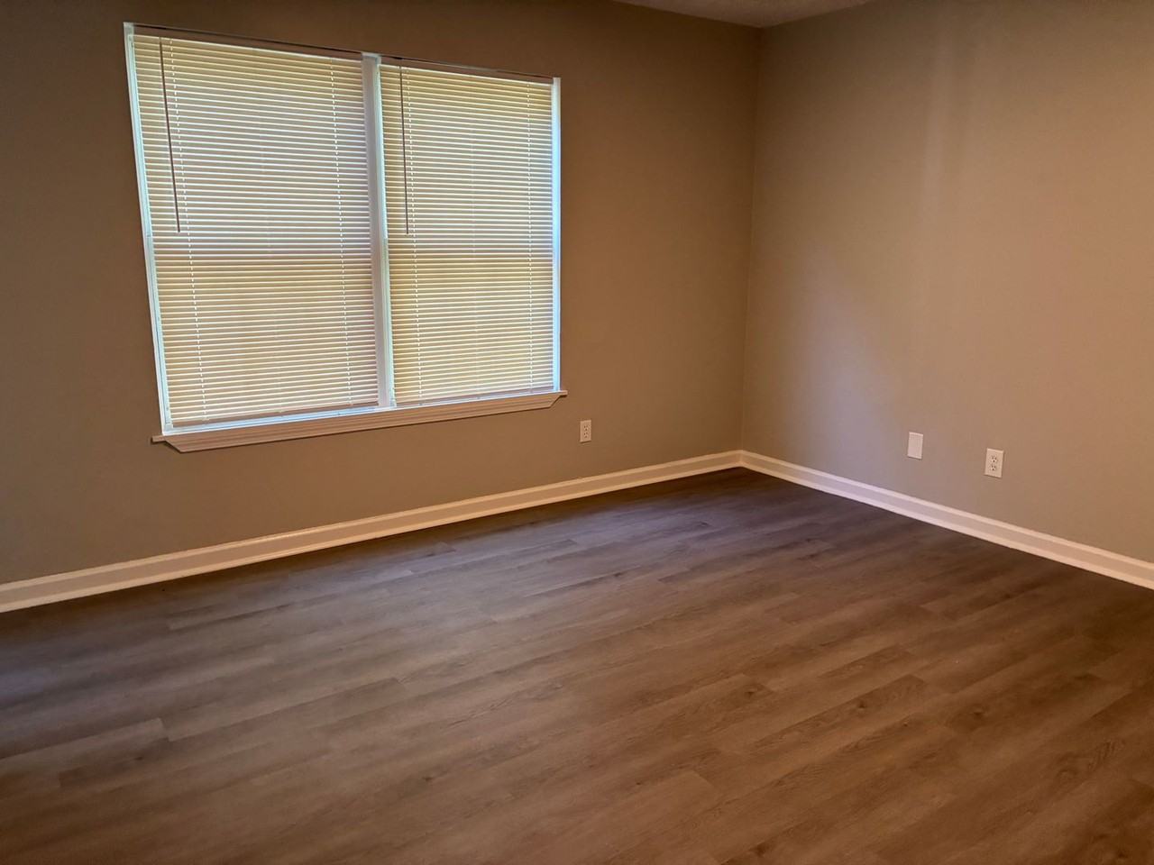 4101 Sunset Ave - Photo 7 of 9
