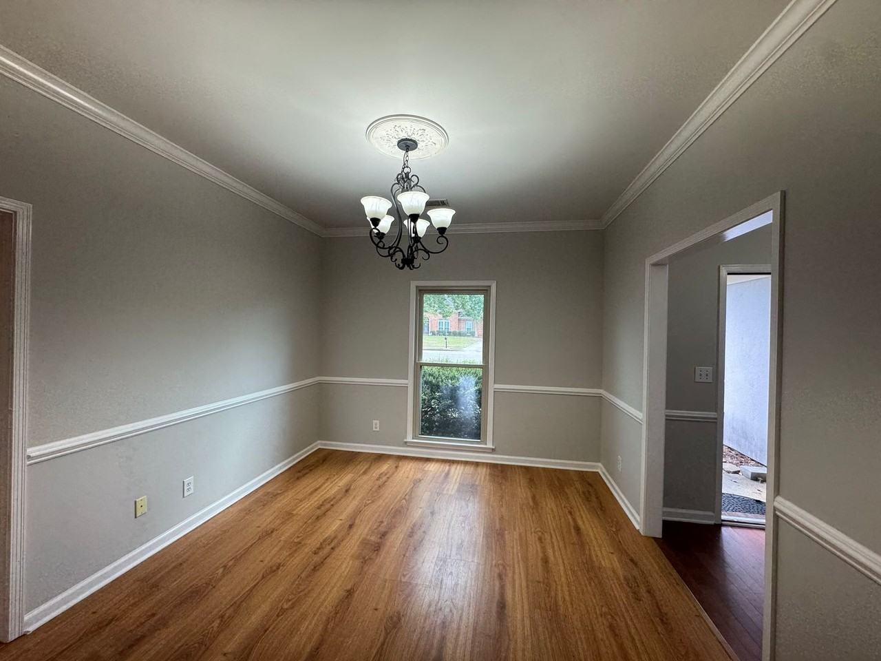 8231 Lochwood Dr - Photo 4 of 26