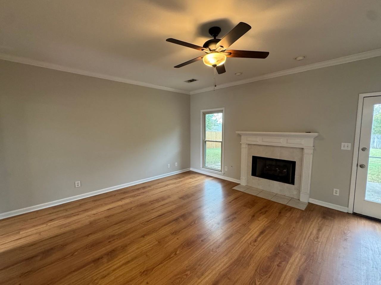 8231 Lochwood Dr - Photo 6 of 26