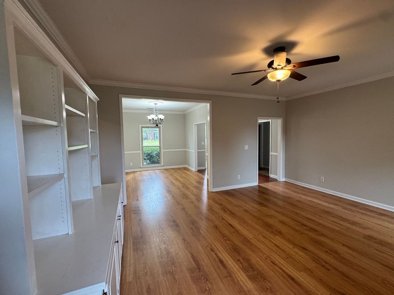 8231 Lochwood Dr - Photo 7 of 26