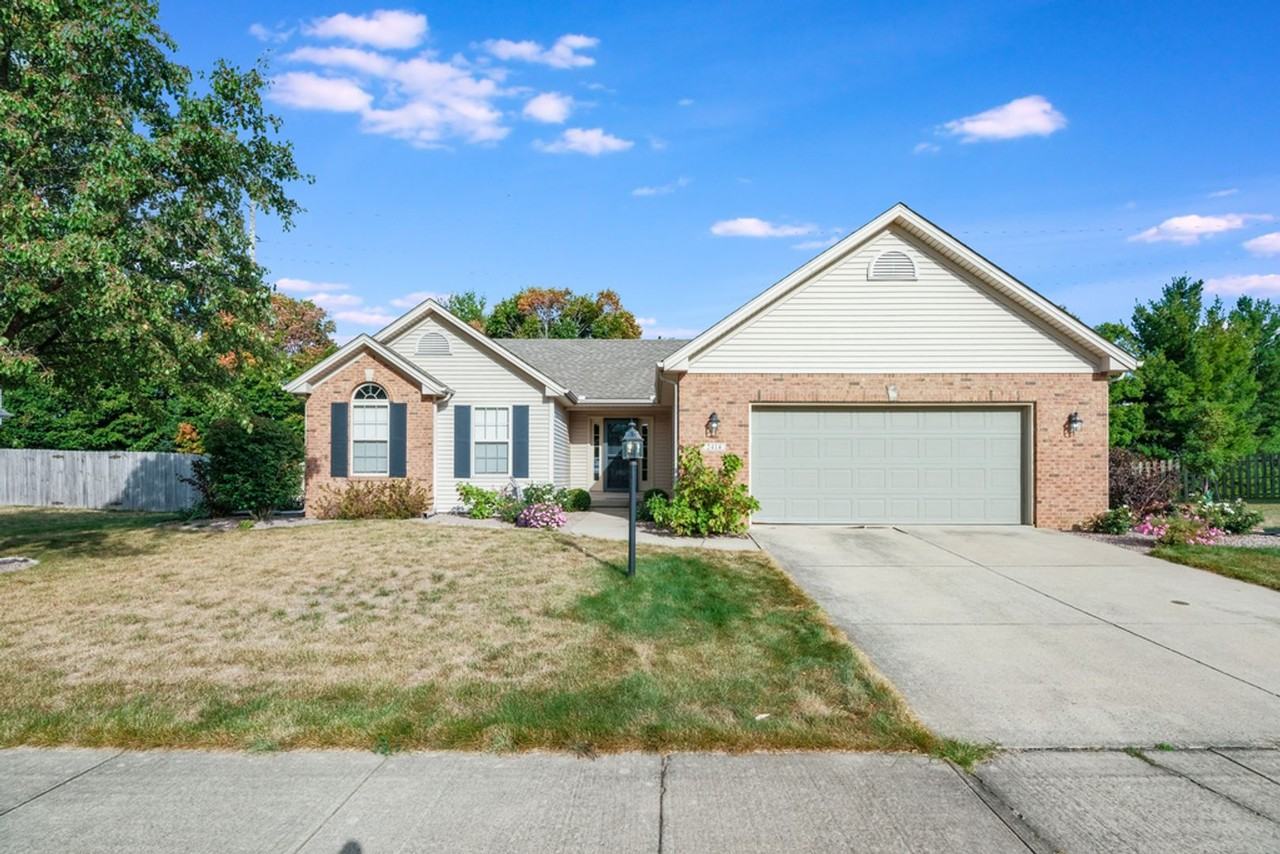 2414 Nugent Cir - Photo 2 of 38