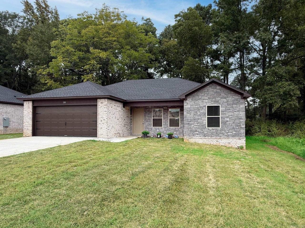 18 Bobby Eugene Drive - Photo 2 of 32