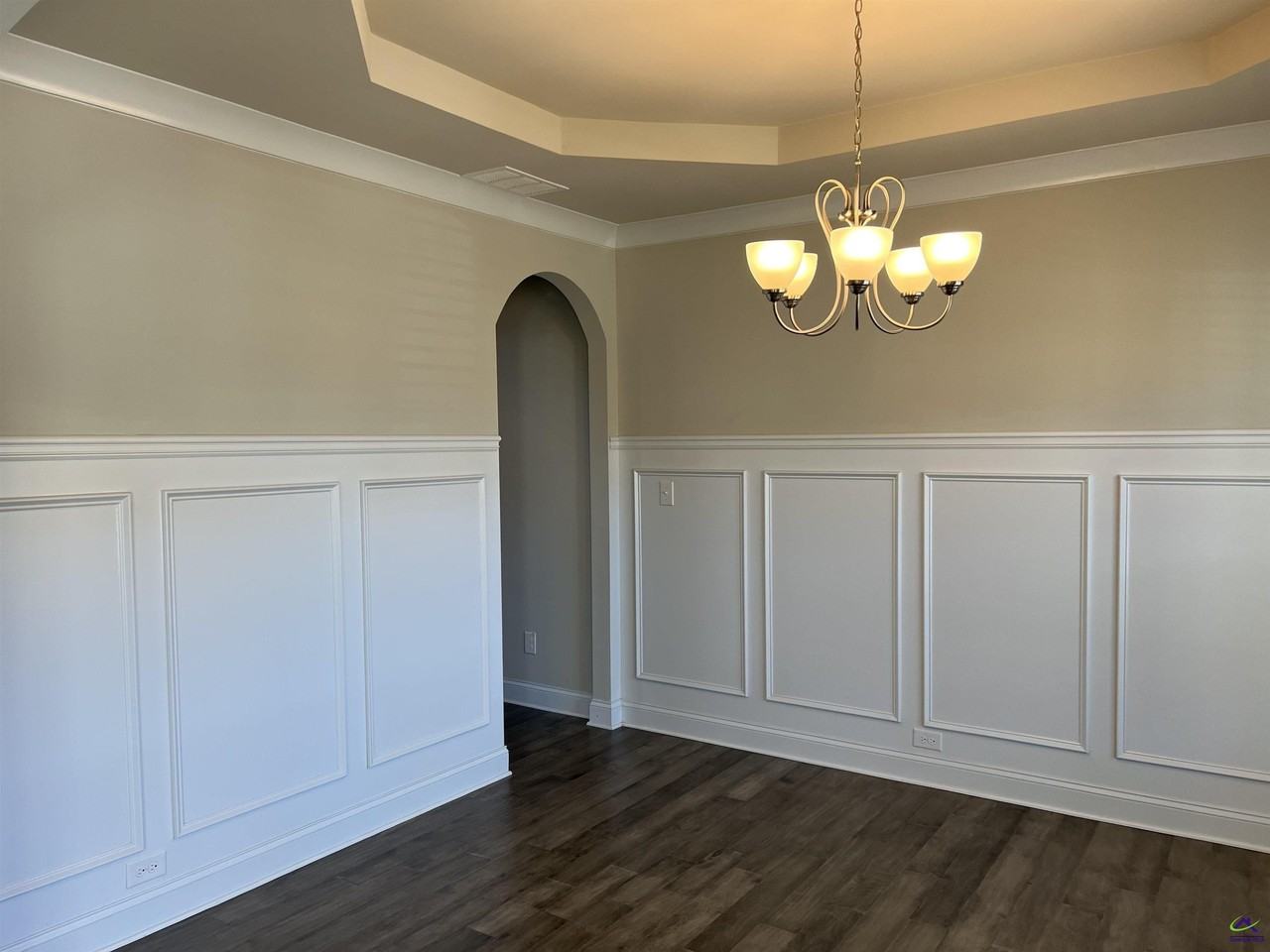 105 Lacey Oak Ln - Photo 7 of 47