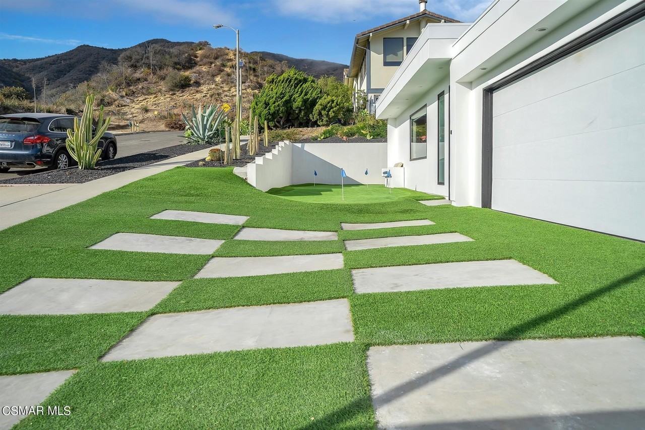 3424 Shoreheights Dr - Photo 4 of 50