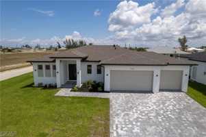 featured image of 4328 Nw 27th Ln