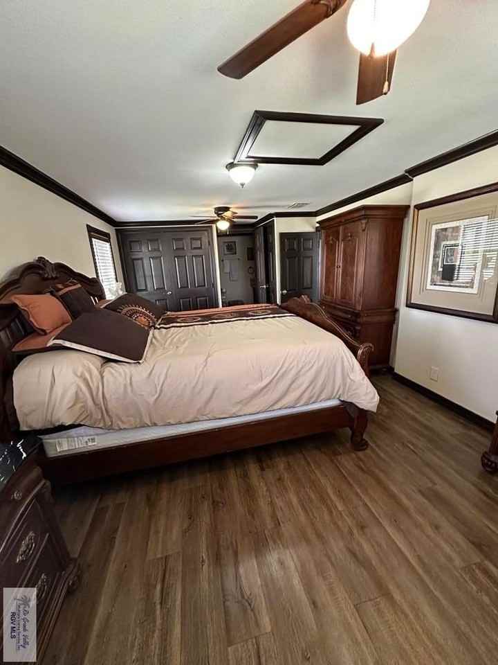 222 W 2nd St - Photo 6 of 13