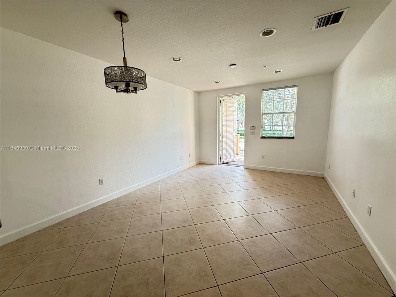 413 Southwest 147th Avenue #111 - Photo 6 of 30