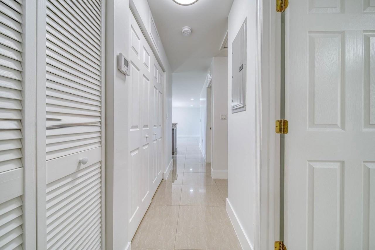 11492 Sw 190th Terrace Rd - Photo 4 of 8