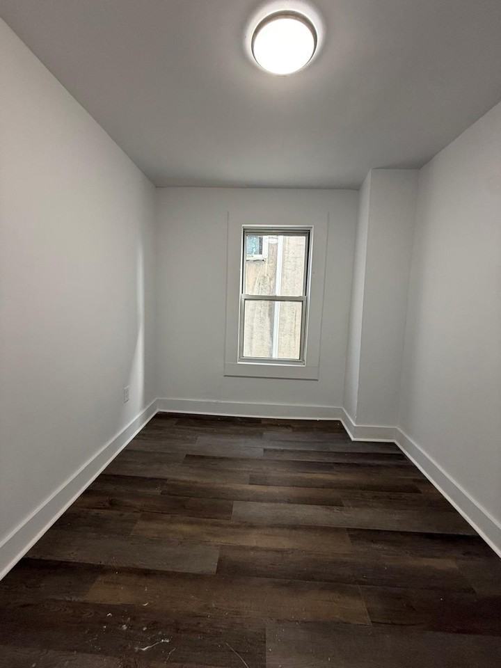 117 Highland Pl #2 - Photo 3 of 5