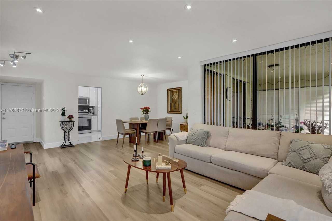 2505 Nw 49th Ter #733 - Photo 2 of 26