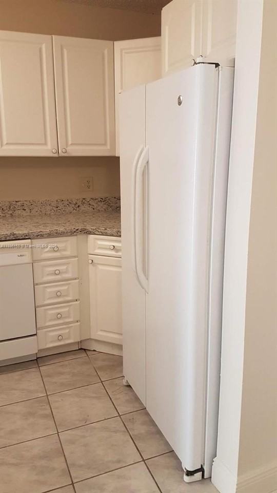 11386 Royal Palm Blvd #11386 - Photo 3 of 10