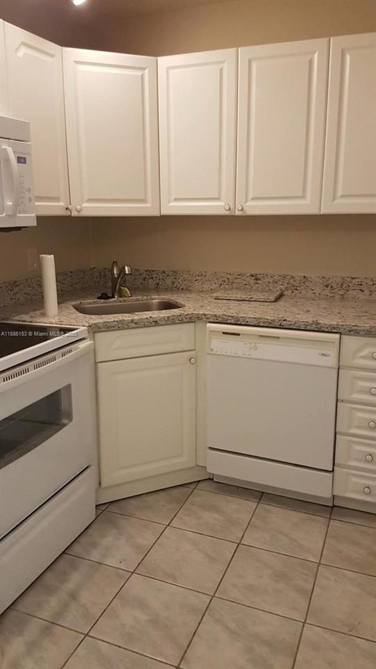 11386 Royal Palm Blvd #11386 - Photo 4 of 10