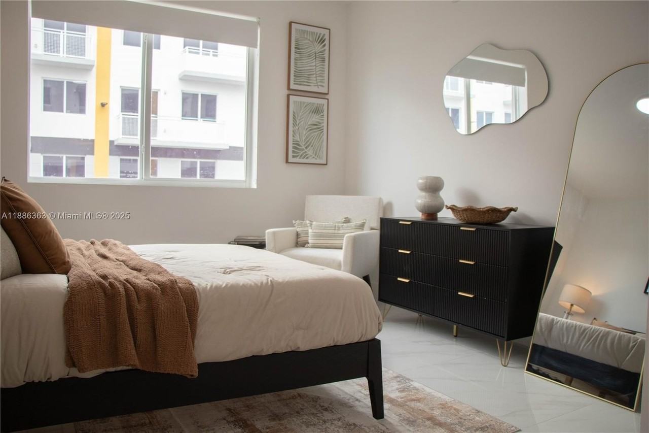 1451 West 29th Street #206 - Photo 4 of 19