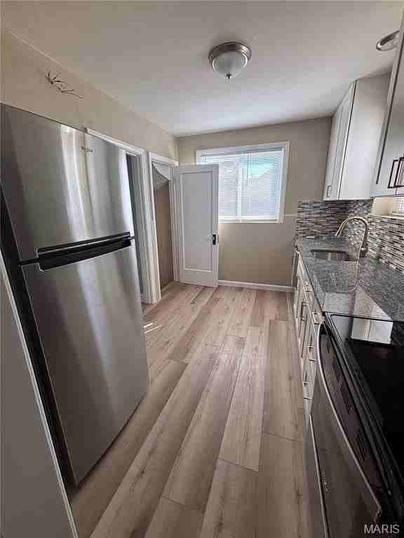 7330 Ahern Ave - Photo 4 of 15