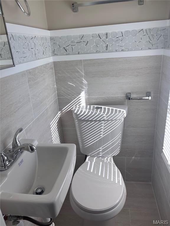 7330 Ahern Ave - Photo 6 of 15