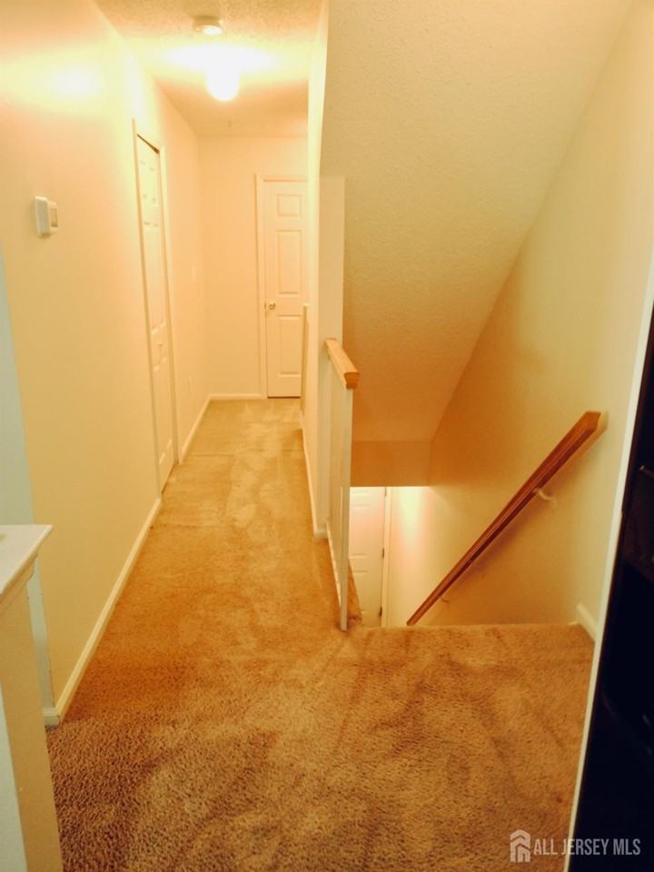 81 Inverness Dr - Photo 7 of 19