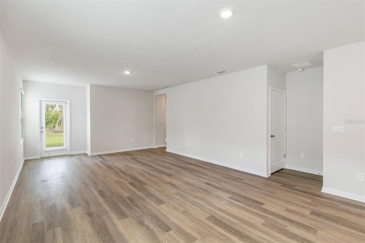 3218 Bitterroot Ln - Photo 7 of 43