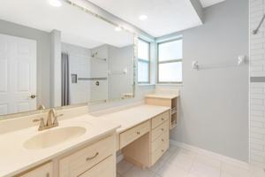 featured image of Van Nuys Circle