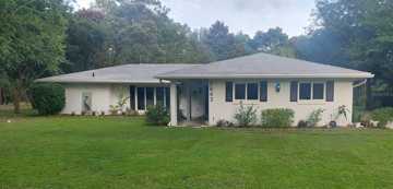 featured image of 8843 Sw 200th Cir