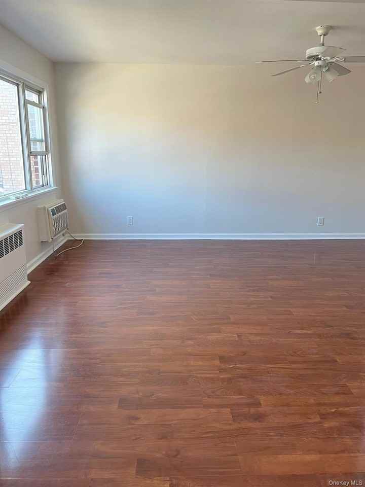 102 St - Photo 5 of 13